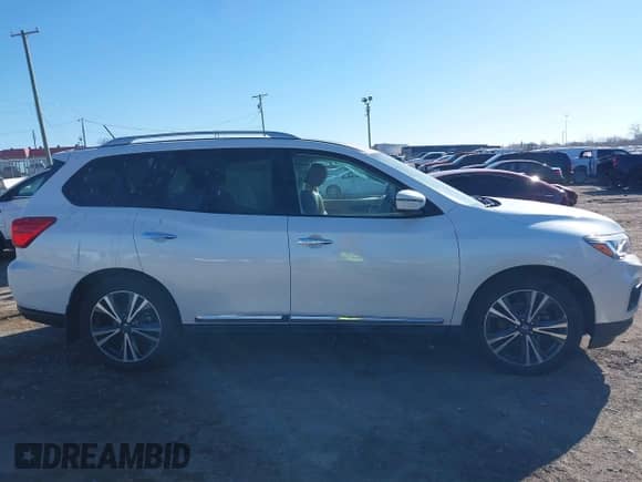 2018 Nissan Pathfinder SV с VIN 5N1DR2MN8JC618011, выставлен на аукционе IAAI как лот 41482884 с пробегом 113 915 миль миль и . История ставок и продаж доступна на DreamBid. Изображение 12.