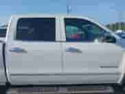 2018 GMC Sierra 1500 SLT z VIN 3GTP1NECXJG205818, wystawiony jako IAAI lot #42874974 z przebiegiem 144 799 mil mil oraz . Historia ofert i sprzedaży dostępna na DreamBid. Obrazek 13.