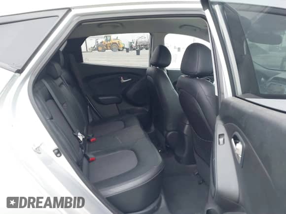 2013 Hyundai Tucson GLS с VIN KM8JU3AC1DU686076, выставлен на аукционе IAAI как лот 43305652 с пробегом 115 659 миль миль и . История ставок и продаж доступна на DreamBid. Изображение 8.