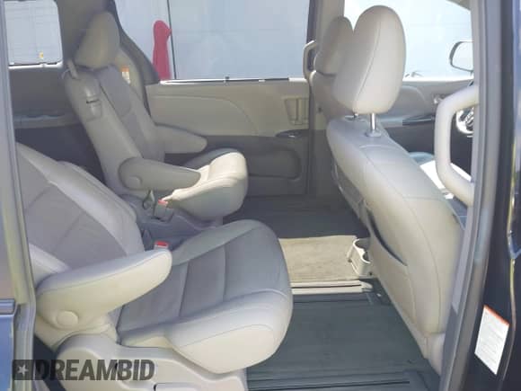 2016 Toyota Sienna XLE with VIN 5TDYK3DC4GS691172, listed as a IAAI auction lot 42705214 with 151,985 mi miles and . Bid and sale history available at DreamBid. Image 8.