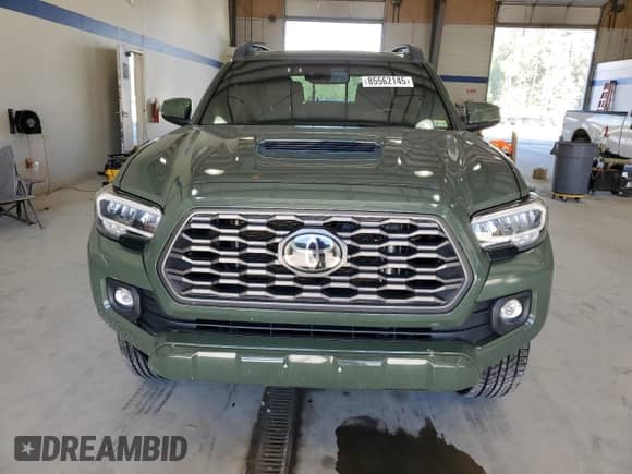 2022 Toyota Tacoma TRD Off Road z VIN 3TMCZ5AN0NM489305, wystawiony jako Copart lot #85562145 z przebiegiem 63 902 mil mil oraz Szkoda całkowita • Salvage title. Historia ofert i sprzedaży dostępna na DreamBid. Obrazek 5.