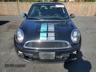 2012 MINI Hardtop S with VIN WMWSV3C59CT387246, listed as a Copart auction lot 61766125 with 155,156 mi miles and Salvage title. Bid and sale history available at DreamBid. Image 5.