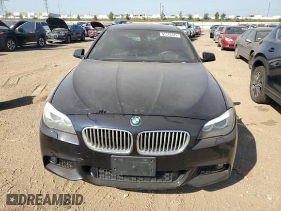 2013 BMW 5 Series 550i xDrive z VIN WBAFU9C59DDY70707, wystawiony jako Copart lot #81342325 z przebiegiem 177 864 mil mil oraz Czysty tytuł • Clean title. Historia ofert i sprzedaży dostępna na DreamBid. Obrazek 5.
