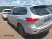 2013 Nissan Pathfinder SL with VIN 5N1AR2MN3DC679595, listed as a IAAI auction lot 42903358 with 24,812 mi miles and . Bid and sale history available at DreamBid. Image 3.