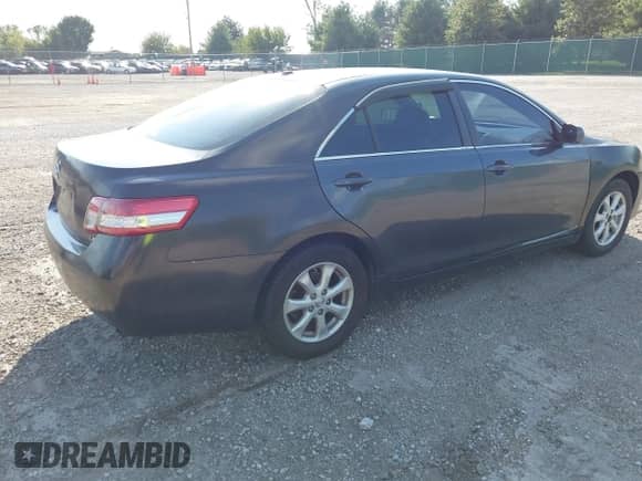2011 Toyota Camry LE с VIN 4T1BF3EK6BU723748, выставлен на аукционе IAAI как лот 43332194 с пробегом 117 808 миль миль и . История ставок и продаж доступна на DreamBid. Изображение 4.