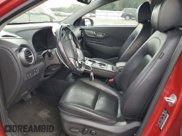 2021 Hyundai Kona Limited with VIN KM8K33AG6MU135510, listed as a Copart auction lot 81214295 with 122,621 mi miles and Clean title. Bid and sale history available at DreamBid. Image 7.