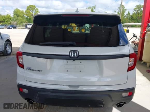 2021 Honda Passport EX-L с VIN 5FNYF7H57MB003012, выставлен на аукционе IAAI как лот 43366597 с пробегом 76 350 миль миль и . История ставок и продаж доступна на DreamBid. Изображение 17.