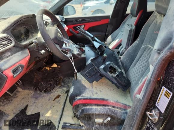 2024 Lamborghini Urus S with VIN ZPBUB3ZL8RLA33892, listed as a Copart auction lot 67140335 with Not provided miles and Salvage title. Bid and sale history available at DreamBid. Image 7.
