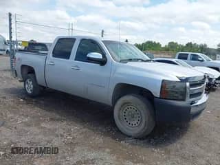 2013 Chevrolet Silverado 1500 LT with VIN 3GCPKSE78DG168318, listed as a IAAI auction lot 42853655 with 151,475 mi miles and . Bid and sale history available at DreamBid. Image 1.
