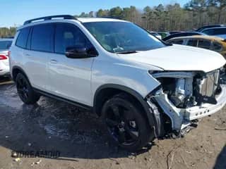 2021 Honda Passport Elite с VIN 5FNYF8H06MB025786, выставлен на аукционе IAAI как лот 41264254 с пробегом 39 581 миль миль и . История ставок и продаж доступна на DreamBid. Изображение 1.
