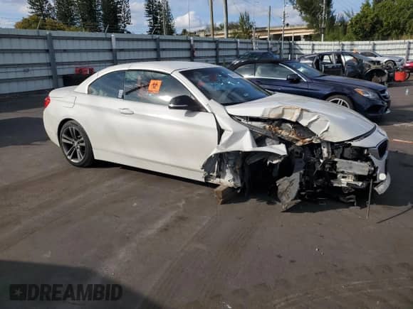 2014 BMW 4 Series 428i xDrive с VIN WBA3T1C58EPS98682, выставлен на аукционе Copart как лот 86609314 с пробегом 91 932 миль миль и Списание • Salvage title. История ставок и продаж доступна на DreamBid. Изображение 4.