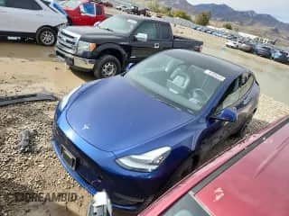 2020 Tesla Model Y Long Range с VIN 5YJYGDEF7LF014051, выставлен на аукционе Copart как лот 81894885 с пробегом Не указан миль и Списание • Salvage title. История ставок и продаж доступна на DreamBid. Изображение 1.