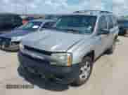 2006 Chevrolet TrailBlazer LT с VIN 1GNDS13S962340654, выставлен на аукционе IAAI как лот 43274293 с пробегом 270 037 миль миль и . История ставок и продаж доступна на DreamBid. Изображение 2.