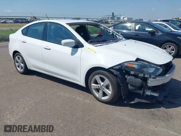 2015 Dodge Dart SXT with VIN 1C3CDFBB5FD362611, listed as a IAAI auction lot 42985529 with 99,789 mi miles and . Bid and sale history available at DreamBid. Image 1.