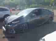 2018 Toyota Prius Plus z VIN JTDKARFP2J3072803, wystawiony jako IAAI lot #42443376 z przebiegiem 120 009 mil mil oraz . Historia ofert i sprzedaży dostępna na DreamBid. Obrazek 2.