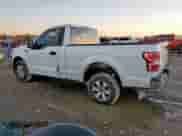 2018 Ford F-150 XL z VIN 1FTMF1CBXJKE84946, wystawiony jako Copart lot #90399315 z przebiegiem 124 135 mil mil oraz Czysty tytuł • Clean title. Historia ofert i sprzedaży dostępna na DreamBid. Obrazek 2.