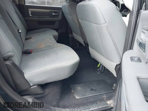 2019 Ram 1500 SLT z VIN 1C6RR7TT5KS714118, wystawiony jako IAAI lot #41865327 z przebiegiem 104 491 mil mil oraz . Historia ofert i sprzedaży dostępna na DreamBid. Obrazek 8.