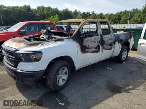 2024 Ram 1500 Tradesman z VIN 1C6RRFCGXRN212906, wystawiony jako Copart lot #65667425 z przebiegiem Nie podano mil oraz Nie do naprawy • Non repairable. Historia ofert i sprzedaży dostępna na DreamBid. Obrazek 1.