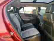 2019 Chevrolet Equinox Premier z VIN 3GNAXNEV8KS597841, wystawiony jako Copart lot #81245215 z przebiegiem 111 068 mil mil oraz Szkoda całkowita • Salvage title. Historia ofert i sprzedaży dostępna na DreamBid. Obrazek 11.