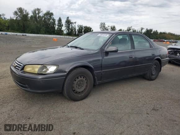 2001 Toyota Camry CE с VIN JT2BG22K510578541, выставлен на аукционе Copart как лот 72061075 с пробегом 218 624 миль миль и Списание • Salvage title. История ставок и продаж доступна на DreamBid. Изображение 1.