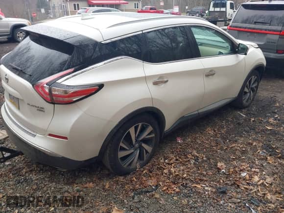 2017 Nissan Murano SL with VIN 5N1AZ2MH3HN145615, listed as a IAAI auction lot 41914576 with 157,990 mi miles and . Bid and sale history available at DreamBid. Image 4.