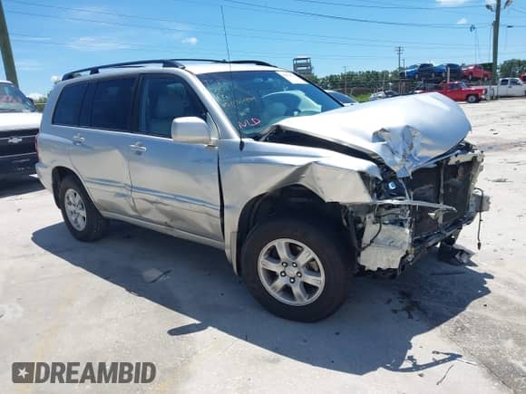 2004 Toyota Highlander with VIN JTEDP21A140009095, listed as a IAAI auction lot 42833538 with 260,944 mi miles and . Bid and sale history available at DreamBid. Image 1.