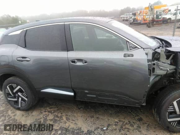 2025 Nissan Kicks SV with VIN 3N8AP6CA6SL395612, listed as a IAAI auction lot 42942138 with 4,819 mi miles and . Bid and sale history available at DreamBid. Image 13.