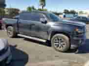 2017 Chevrolet Silverado 1500 LT z VIN 3GCUKREC3HG446931, wystawiony jako Copart lot #82324205 z przebiegiem 77 650 mil mil oraz Szkoda całkowita • Salvage title. Historia ofert i sprzedaży dostępna na DreamBid. Obrazek 4.