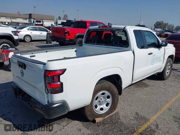 2024 Nissan Frontier S z VIN 1N6ED1CL9RN637505, wystawiony jako IAAI lot #41539688 z przebiegiem 15 924 mil mil oraz . Historia ofert i sprzedaży dostępna na DreamBid. Obrazek 4.