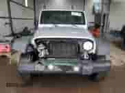 2007 Jeep Wrangler X с VIN 1J4FA24147L108727, выставлен на аукционе Copart как лот 80917185 с пробегом 105 147 миль миль и Списание • Salvage title. История ставок и продаж доступна на DreamBid. Изображение 5.