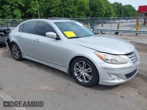 2014 Hyundai Genesis 3.8L с VIN KMHGC4DD0EU265832, выставлен на аукционе IAAI как лот 42506678 с пробегом 188 002 миль миль и . История ставок и продаж доступна на DreamBid. Изображение 1.