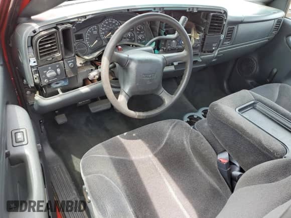 2002 GMC Sierra 1500 z VIN 1GTEC14W52Z338669, wystawiony jako Copart lot #53890055 z przebiegiem Nie podano mil oraz Szkoda całkowita • Salvage title. Historia ofert i sprzedaży dostępna na DreamBid. Obrazek 8.