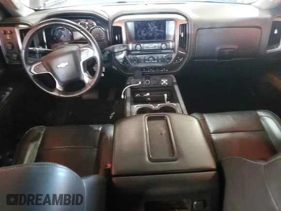 2015 Chevrolet Silverado 2500HD LTZ z VIN 1GC1KWE88FF631410, wystawiony jako Copart lot #65878395 z przebiegiem 118 963 mil mil oraz Szkoda całkowita • Salvage title. Historia ofert i sprzedaży dostępna na DreamBid. Obrazek 8.