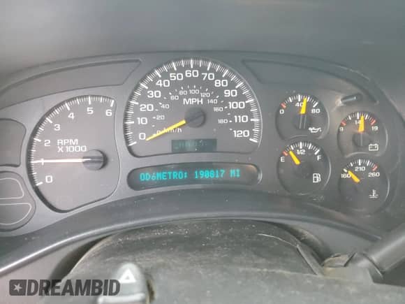 2005 GMC Sierra 1500 SLE with VIN 2GTEC13T451222058, listed as a Copart auction lot 82457425 with 190,817 mi miles and Non repairable. Bid and sale history available at DreamBid. Image 9.