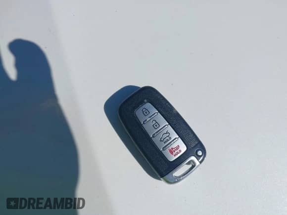 2013 Hyundai Azera с VIN KMHFH4JG7DA309434, выставлен на аукционе IAAI как лот 42985205 с пробегом 52 894 миль миль и . История ставок и продаж доступна на DreamBid. Изображение 11.