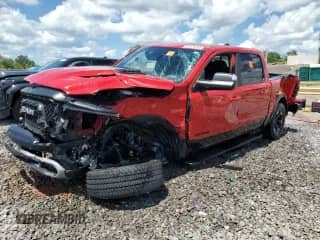 2019 Ram 1500 Rebel z VIN 1C6SRFLT7KN737183, wystawiony jako Copart lot #64479745 z przebiegiem 139 268 mil mil oraz Szkoda całkowita • Salvage title. Historia ofert i sprzedaży dostępna na DreamBid. Obrazek 1.
