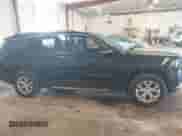 2023 Jeep Grand Cherokee Limited z VIN 1C4RJKBG8P8840100, wystawiony jako IAAI lot #43244982 z przebiegiem 32 298 mil mil oraz . Historia ofert i sprzedaży dostępna na DreamBid. Obrazek 13.