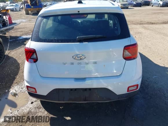 2021 Hyundai Venue SE с VIN KMHRB8A39MU104604, выставлен на аукционе IAAI как лот 43366319 с пробегом 139 393 миль миль и . История ставок и продаж доступна на DreamBid. Изображение 17.