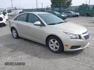 2014 Chevrolet Cruze 1LT с VIN 1G1PC5SB2E7317013, выставлен на аукционе IAAI как лот 43334110 с пробегом Не указан миль и . История ставок и продаж доступна на DreamBid. Изображение 1.