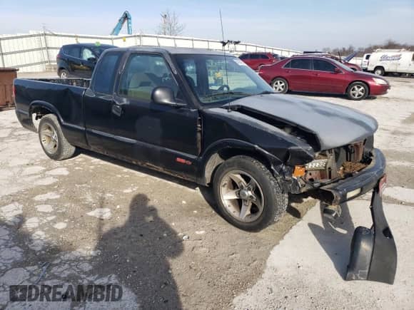 1994 Chevrolet S-10 LS с VIN 1GCCS1945RK167930, выставлен на аукционе Copart как лот 84844094 с пробегом 192 187 миль миль и Списание • Salvage title. История ставок и продаж доступна на DreamBid. Изображение 4.