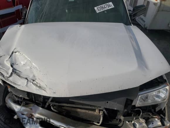 2006 Chevrolet Silverado 3500 SRW Wrk Trk z VIN 1GCHK33D96F177939, wystawiony jako Copart lot #83964794 z przebiegiem 356 434 mil mil oraz Szkoda całkowita • Salvage title. Historia ofert i sprzedaży dostępna na DreamBid. Obrazek 11.