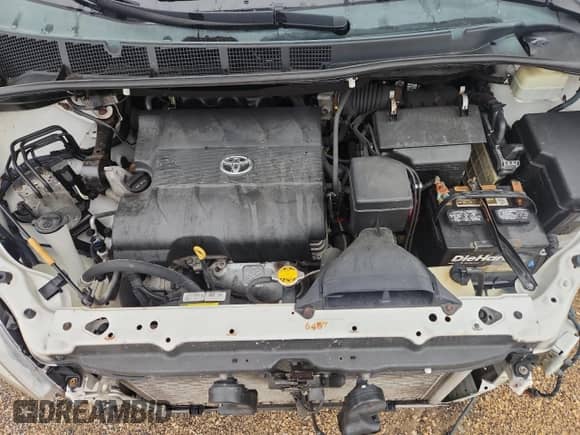 2014 Toyota Sienna Limited with VIN 5TDDK3DC5ES093085, listed as a Copart auction lot 68277805 with 124,663 mi miles and Clean title. Bid and sale history available at DreamBid. Image 11.