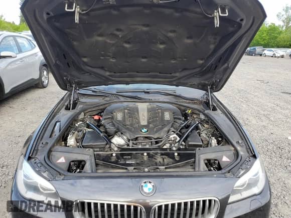 2015 BMW 5 Series 550i с VIN WBAKN9C54FD960930, выставлен на аукционе Copart как лот 56240895 с пробегом 85 276 миль миль и Чистый • Clean title. История ставок и продаж доступна на DreamBid. Изображение 11.