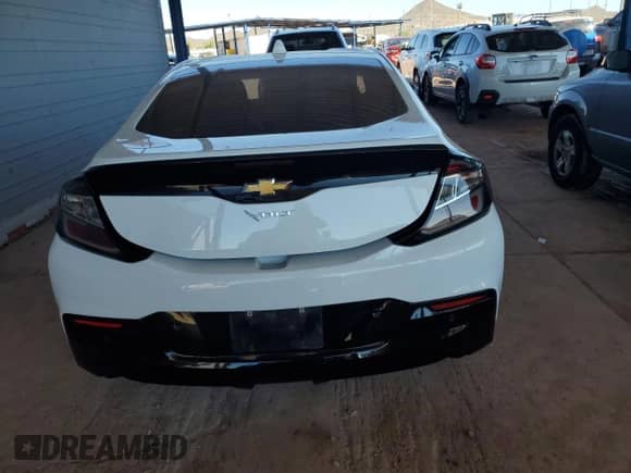 2018 Chevrolet Volt Premier with VIN 1G1RD6S58JU130988, listed as a Copart auction lot 81961865 with 102,273 mi miles and Salvage title. Bid and sale history available at DreamBid. Image 6.