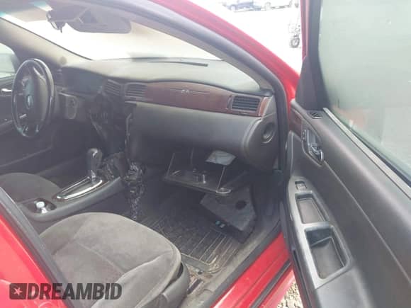 2013 Chevrolet Impala LS with VIN 2G1WA5E35D1148395, listed as a IAAI auction lot 42519498 with 250,000 mi miles and . Bid and sale history available at DreamBid. Image 5.