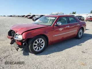 2008 Chrysler 300 C Hemi with VIN 2C3LA63H38H236538, listed as a Copart auction lot 68212125 with 246,356 mi miles and Salvage title. Bid and sale history available at DreamBid. Image 1.