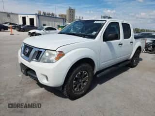 2015 Nissan Frontier SV with VIN 1N6AD0ER3FN769598, listed as a Copart auction lot 81917695 with 102,368 mi miles and Salvage title. Bid and sale history available at DreamBid. Image 1.