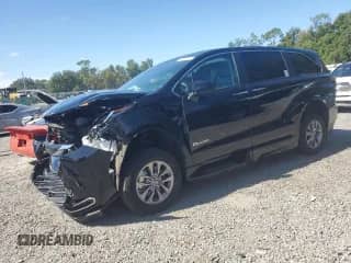 2023 Toyota Sienna XLE с VIN 5TDYRKEC7PS146572, выставлен на аукционе Copart как лот 70752895 с пробегом 35 916 миль миль и Списание • Salvage title. История ставок и продаж доступна на DreamBid. Изображение 1.