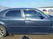 2007 Chrysler 300 C z VIN 2C3KA63H17H786962, wystawiony jako IAAI lot #42803640 z przebiegiem 144 355 mil mil oraz . Historia ofert i sprzedaży dostępna na DreamBid. Obrazek 14.