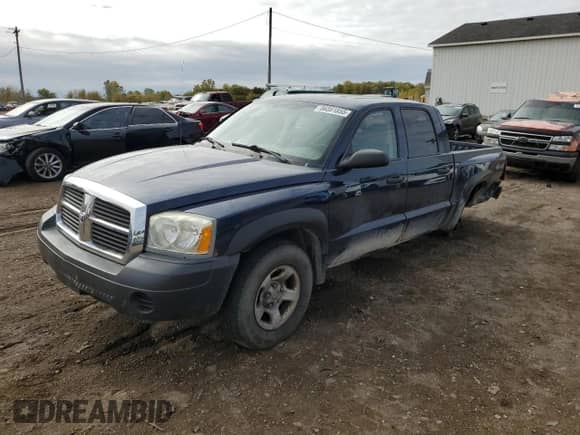 2005 Dodge Dakota ST с VIN 1D7HW28N85S136973, выставлен на аукционе Copart как лот 86591855 с пробегом Не указан миль и Чистый • Clean title. История ставок и продаж доступна на DreamBid. Изображение 1.